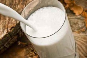 مسمومیت با شیر و نکات ضروری