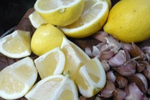 طرز تهیه معجون سیر و لیموترش برای رفع گرفتگی عروق