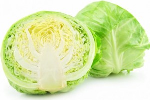 مهمترین خواص کلم برگ برای بزرگ کردن سینه (مطلب)
