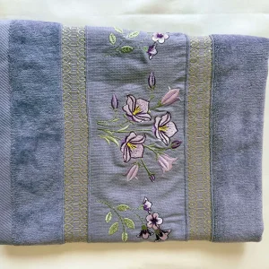 حوله گل برجسته اعلا فاباریس مدل لیلیوم سایز 50x90 سانتی متر