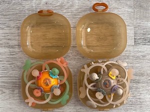 دندانگیر سیلیکونی و جغجغه نوزادی  قابدار Biting bell ball