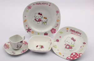 سرویس غذاخوری 5 تکه کیتی Hello kitty