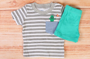 تیشرت و شلوارک کارترز carters