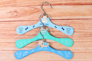 چوب لباسی baby care