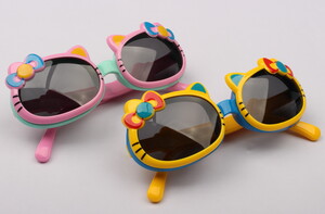 عینک آفتابی hello kitty
