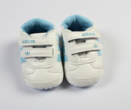 کفش adidas