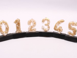 شمع اعداد طلایی