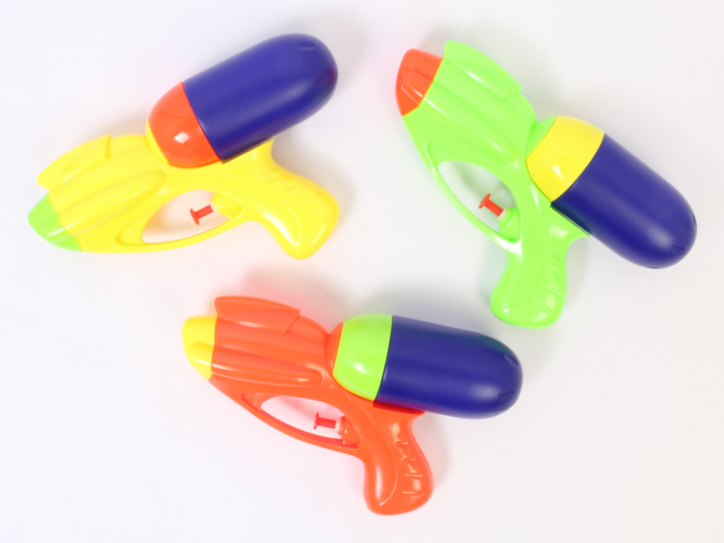 تفنگ آب پاش toys