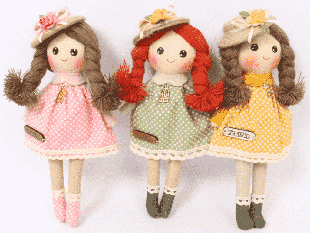 عروسک دست دوز پونه  باکلاه kids land
