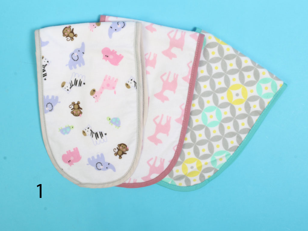 دستمال آروغ گیر نوزادی دخترانه 3 عددی بیبی فور لایف BABY 4 LIFE