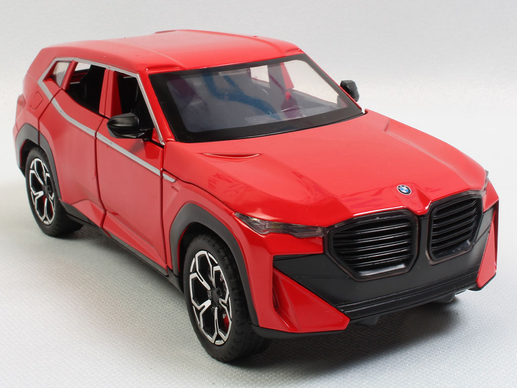 ماشین فلزی عقب کش، شارژی، موزیکال، چراغ دار و دودزا طرح BMW اسباب بازی
