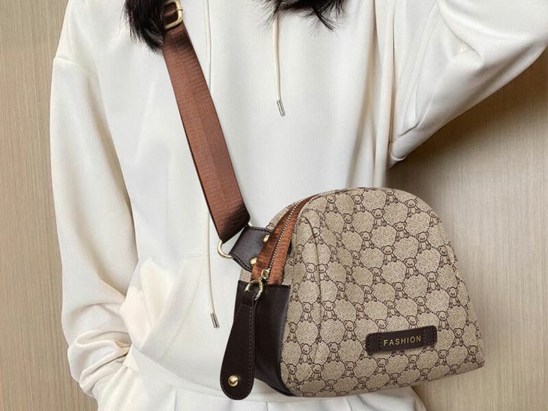 کیف دوشی و کراس بادی زنانه IOS/Aiguoshi Viney women's crossbody bag 2023 new 5859