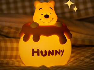 چراغ شب فانتزی شارژی رومیزی اتاق کودک Winnie the Pooh Night Light Bedroom Children's Sleeping Light MYCP2305
