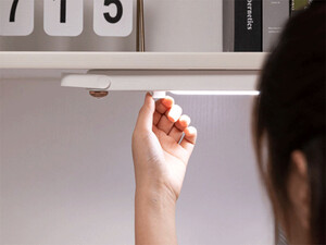 خرید چراغ رومیزی آرایشی قابل حمل Makeup Table Lamp Home Led Portable Magnetic Suction  Small Night Light