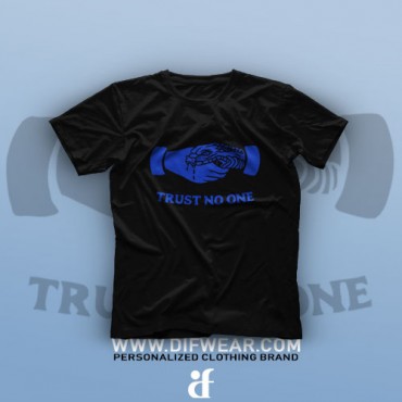 تیشرت Trust No One