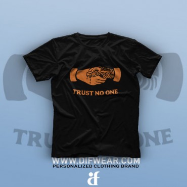 تیشرت Trust No One