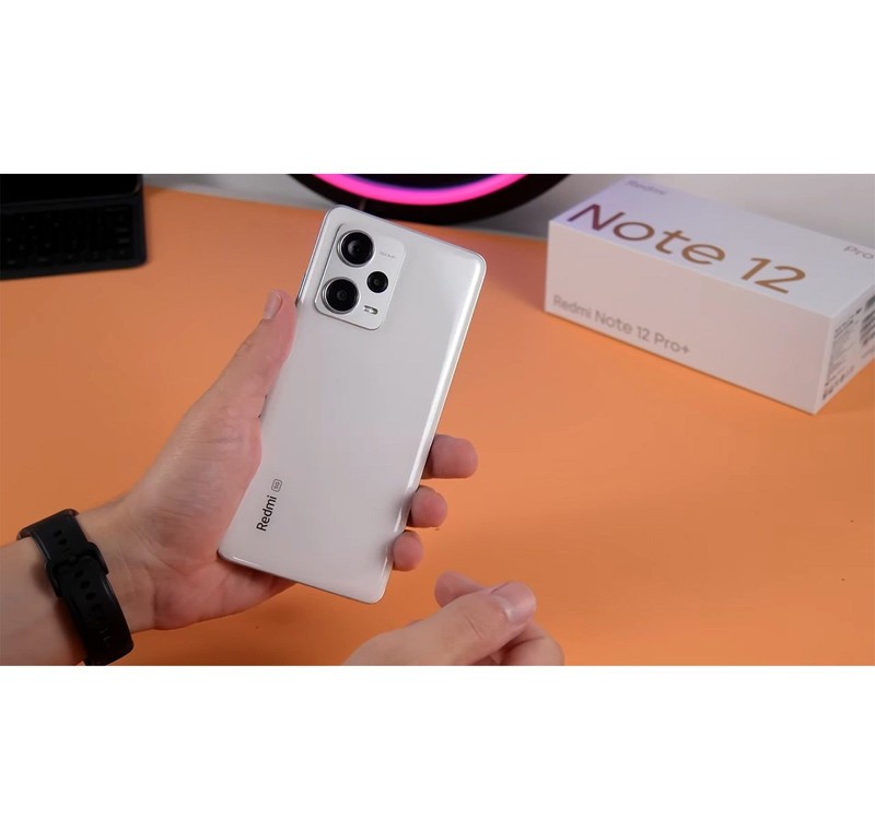 چرا باید شیائومی   12pro plus  را بخریم؟