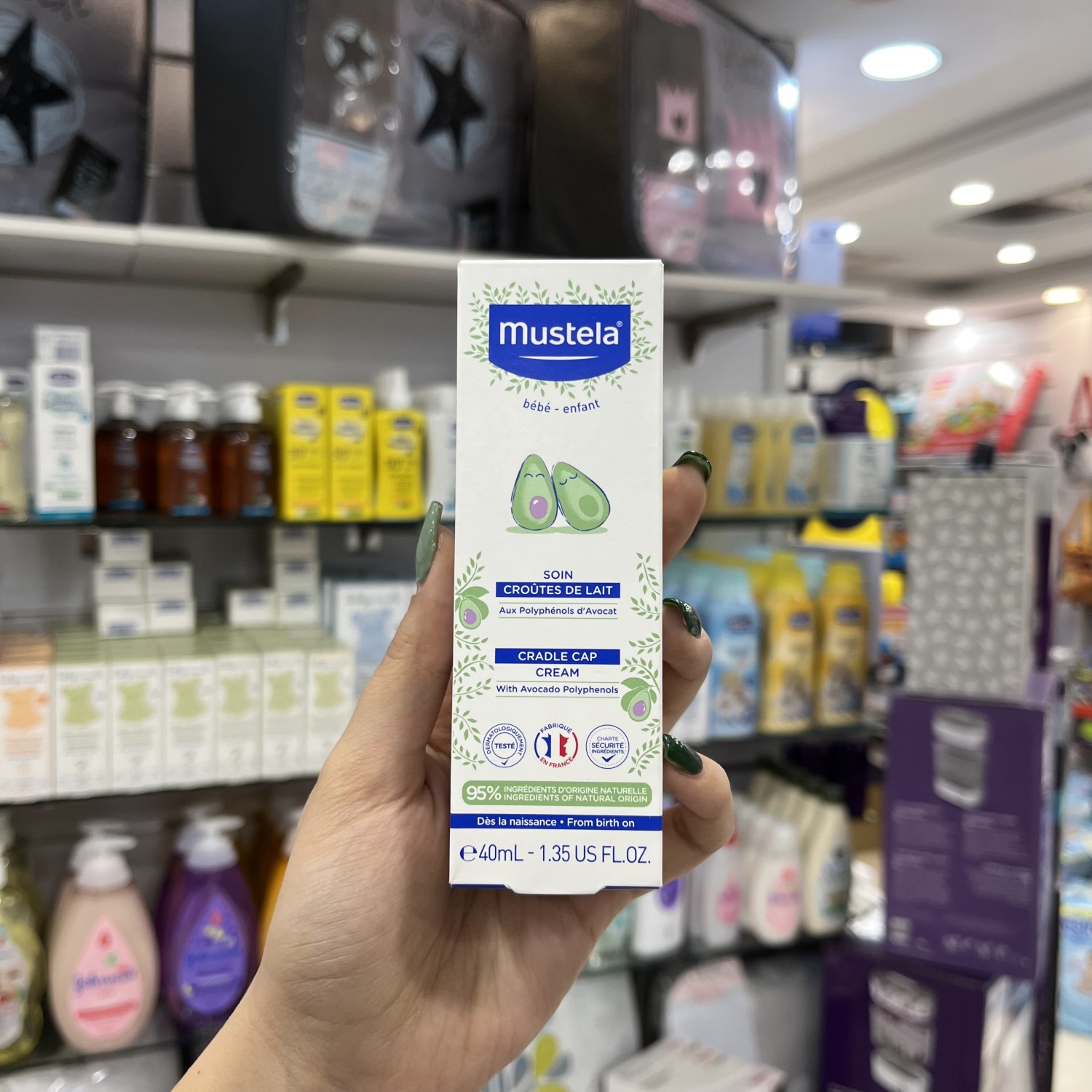 کرم برطرف کننده پوسته های چرب و شوره سر نوزاد ماستلا Mustela