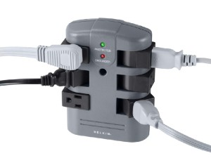 چند راهی برق بلکین مدل Pivot-Plug Surge Protectors BP106000