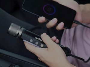چراغ قوه و پاوربانک چندکاره شیائومی مدل NexTool Outdoor 6 in 1 Thunder Flashlight NE20030