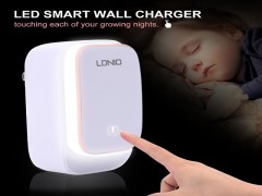 شارژر دیواری 2 پورت الدینو مدل A2205  بهمراه کابل Lightning