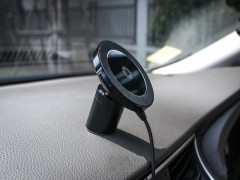 پایه نگهدارنده و شارژر بی سیم گوشی موبایل بیسوس سری BIG EARS  مدل WXER-01