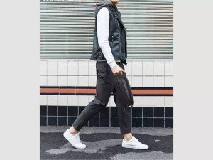 کیف لوازم جانبی دارای قفل رمزدار ویوو مدل Anti-Theft Salem Pouch