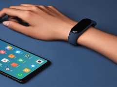 دستبند سلامتی شیائومی مدل Mi Band 3 New Package 2019 بهمراه محافظ صفحه نمایش هدیه