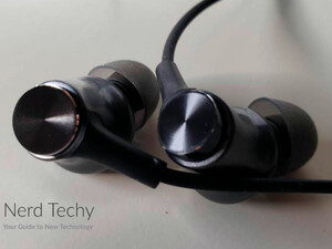 هندزفری گردنی با قابلیت حذف نویز راک Rock B2 Wireless Active Noise Cancelling Earphones