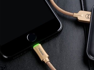 کابل شارژ و انتقال داده لایتنینگ مک دودو Mcdodo CA-390 Auto Disconnect Lightning Cable 1.2M