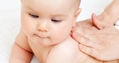 رفلاکس نوزاد چیست؟ علائم رفلاکس پنهان را بشناسید!