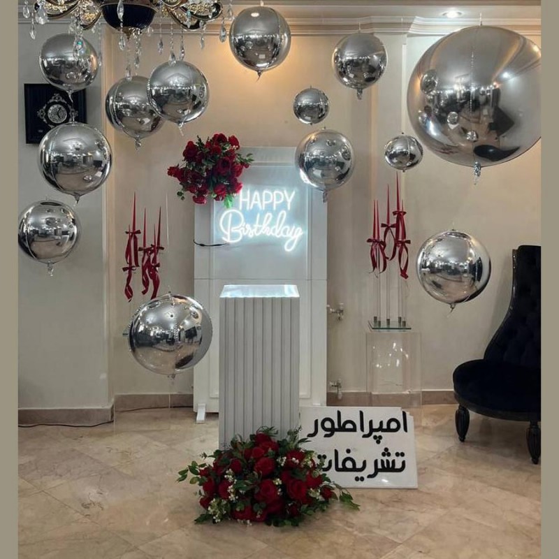 ادکنک آرایی و گل آرایی مصنوعی  دخترانه  تم اربز و گل رز قرمز