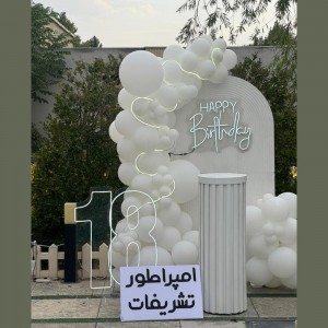 بادکنک آرایی شیک ومینیمال سفید
