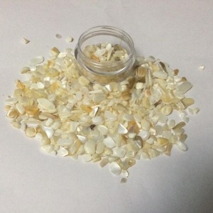 سنگ ریز تزیینی  شیری سفید