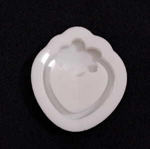 قالب  سلیکونی  رزین توت فرنگی اکواریومی