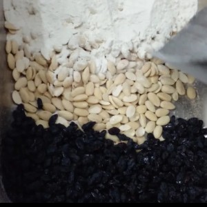 حریره بادام و مویز با چاشنی سبزنیک (200 گرم)