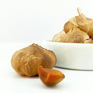 سیر سیاه درمانی (200 گرم)