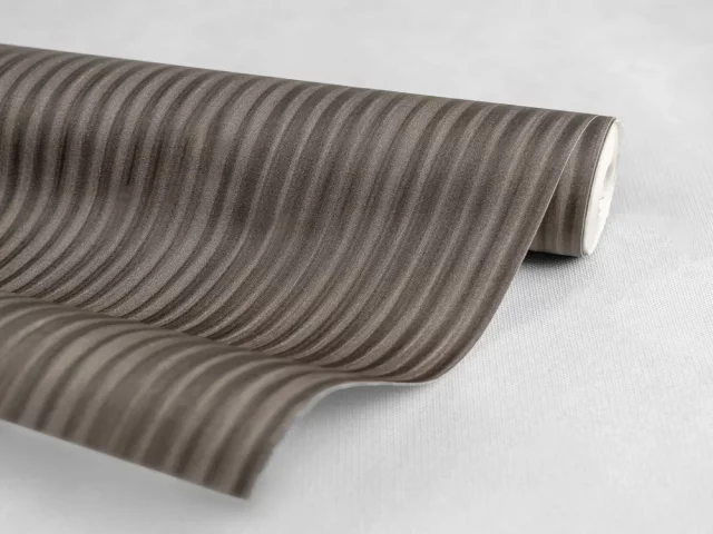 کاغذ دیواری کربن2/carbon طرح راه راه قهوه‌ای کد ۱۰۱۷۷