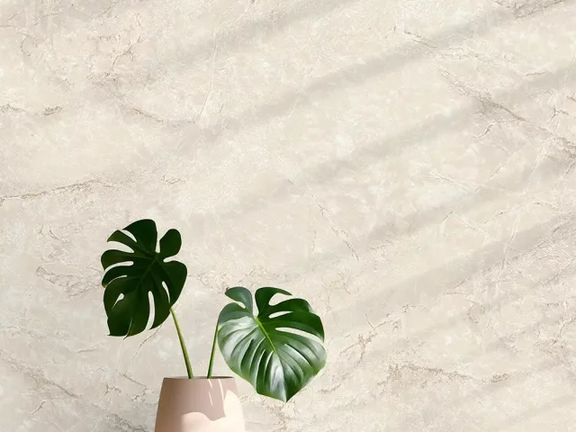 کاغذ دیواری طرح رگه‌دار / پتینه سفید کد ۱۱۰۰۶