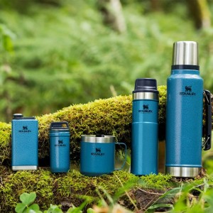 STANLEY CLASSIC TRIGGER ACTION TRAVEL MUG