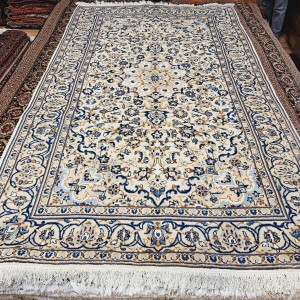 قالی ۴متری کاشان زمینه کرم