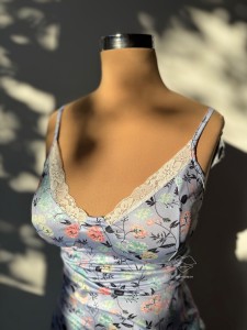 پیراهن خواب یاسی گلدار کد 1074