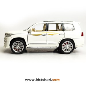 ماکت ماشین تویوتا Toyota مدل لندکروزر Land Cruiser 200 V8 رنگ سفید