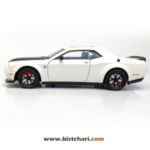 ماکت ماشین دوج چلنجر Dodge Challenger مدل SRT Hellcat رنگ سفید عاجی/مشکی