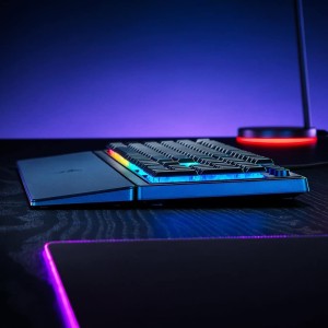 خرید کیبورد گیمینگ باسیم ریزر مدل ORNATA V3