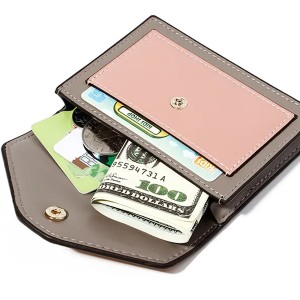 کیف پول و جای کارت