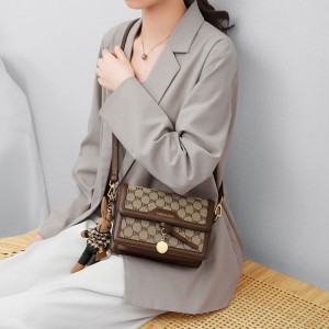 قیمت کیف شانه ای زنانه women's shoulder bag 2023 new fashion crossbody bag small square 5813