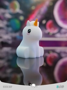 چراغ خواب سیلیکونی چندرنگ طرح یونیکورن portable color LED changing nite lite