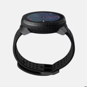 ساعت Suunto Race All Black در حال استفاده در شنا