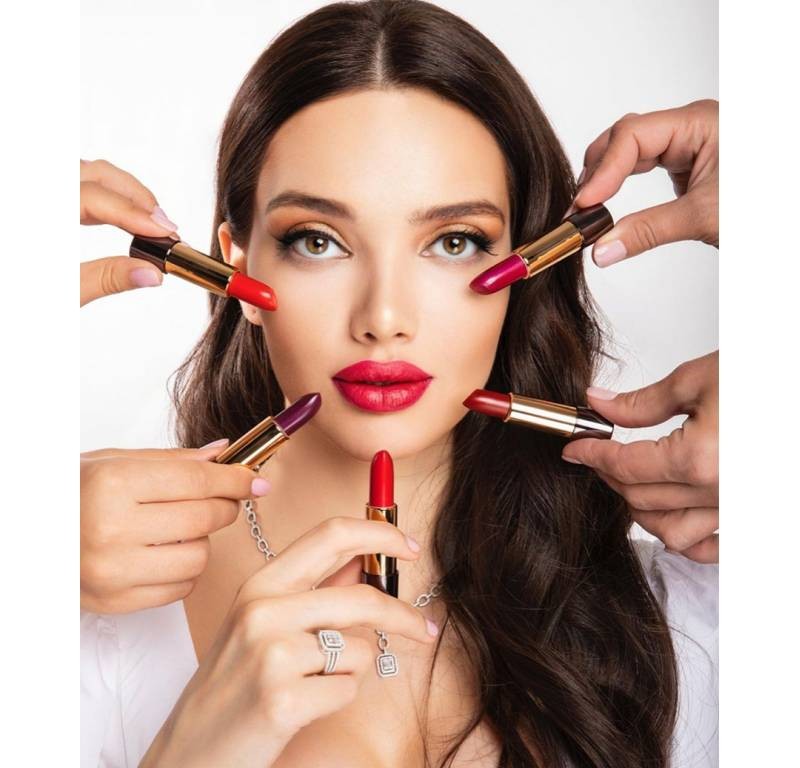 خطرات پنهان رژ لب‌های سرب دار: چگونه رژ لب بدون سرب بخریم؟